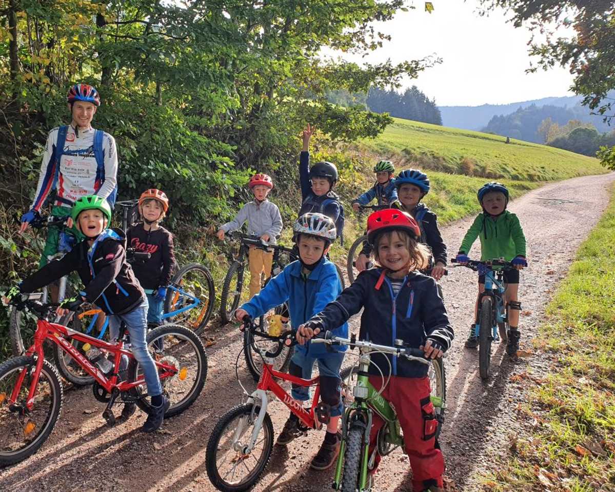 Kinder Mountainbike Training - Erfahrene Mountainbike-Trainer:in gesucht