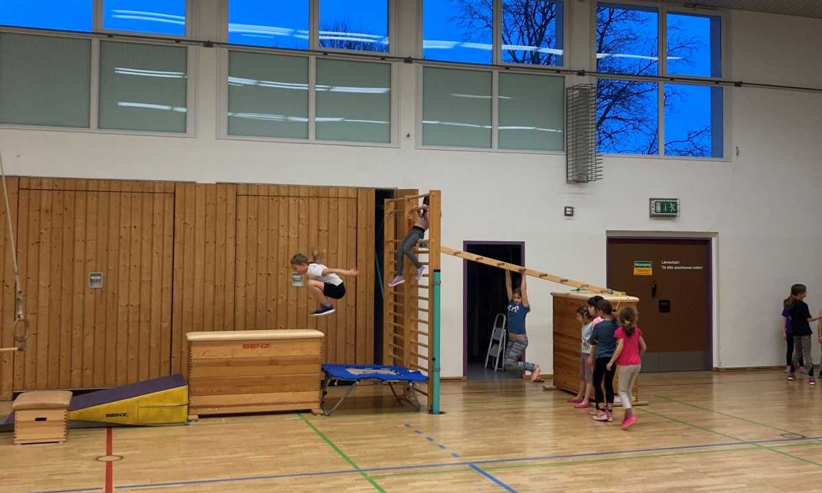 Kinderturnen jetzt mit neuer Trainerin